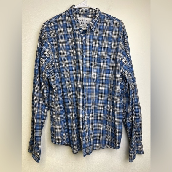 FRANK & EILEEN Luke Button Down NWOT - Picture 1 of 5
